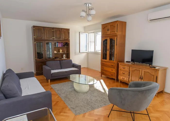 Sunny Apartment