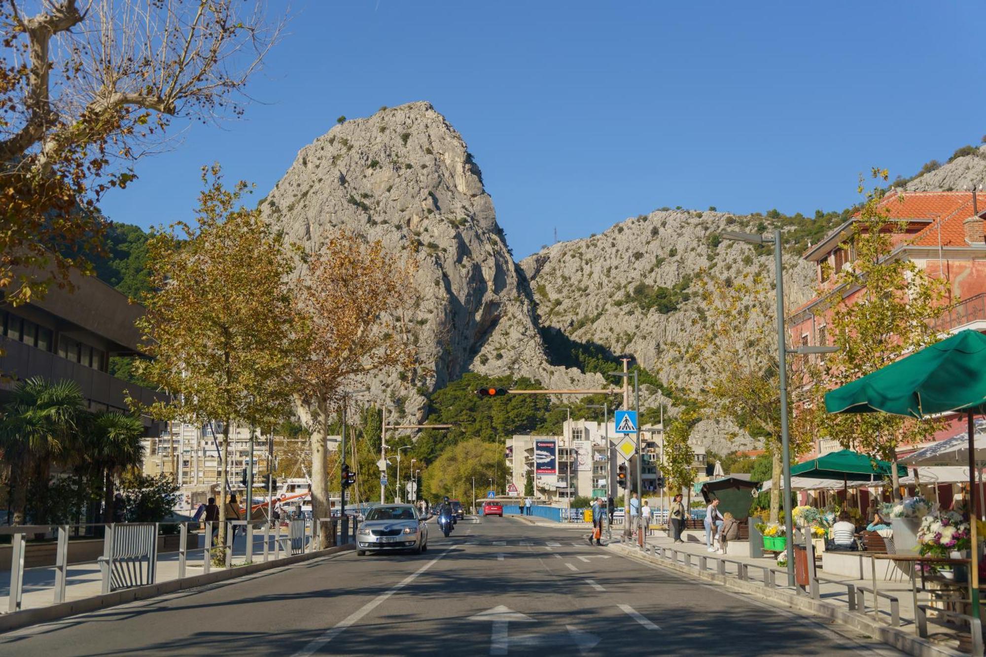 Sunny Apartment Omis